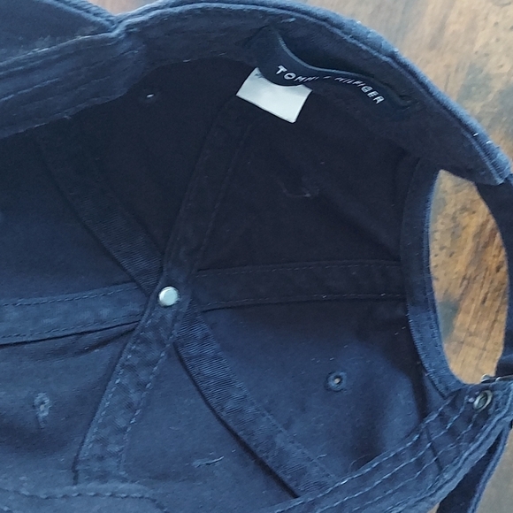 Tommy Hilfiger Hat Embroidered Logo Blue with Adj Strap - Picture 8 of 11